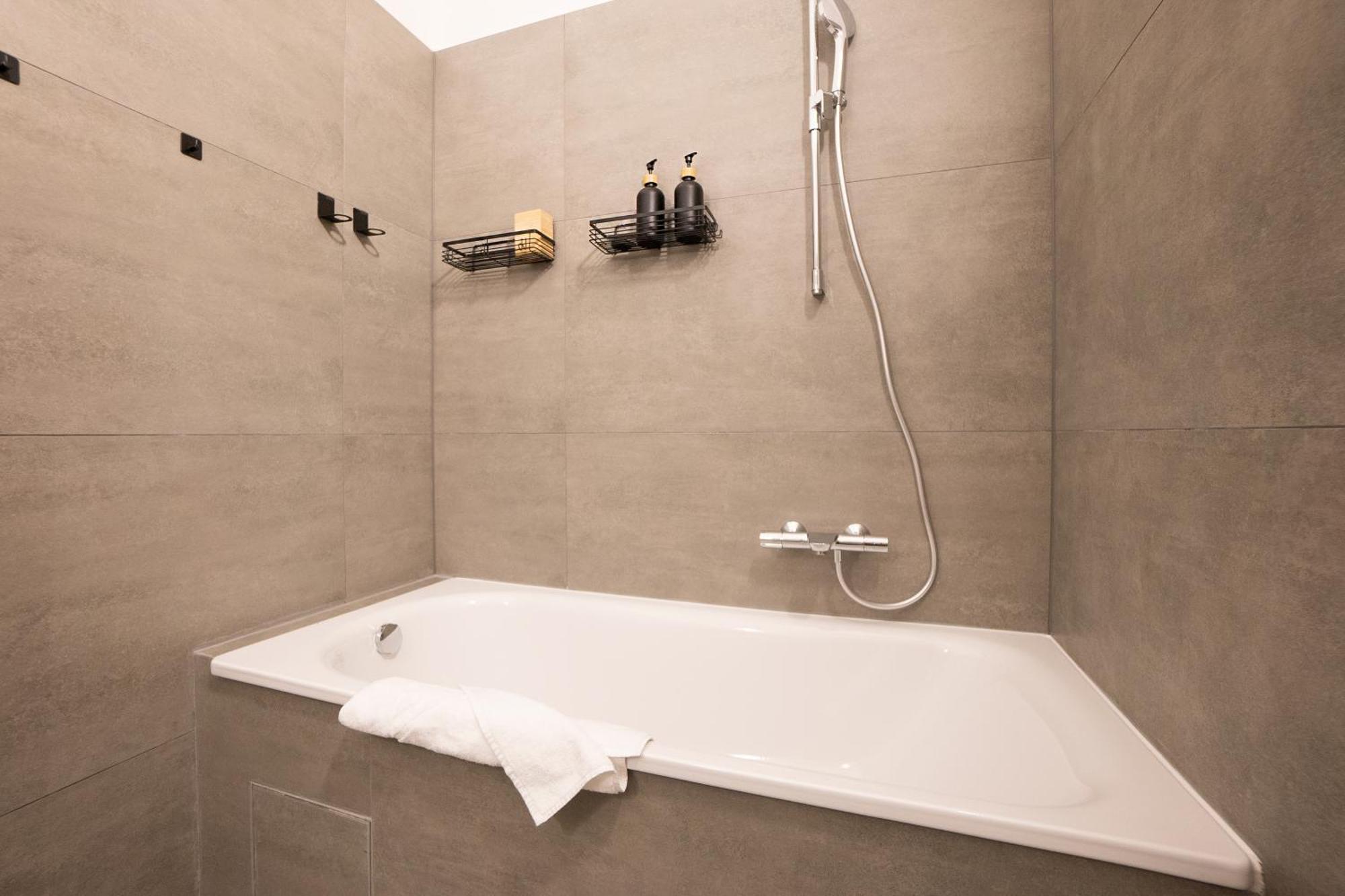 Chic 94M2 Apartment With A King-Size Bed Vienna Exterior photo